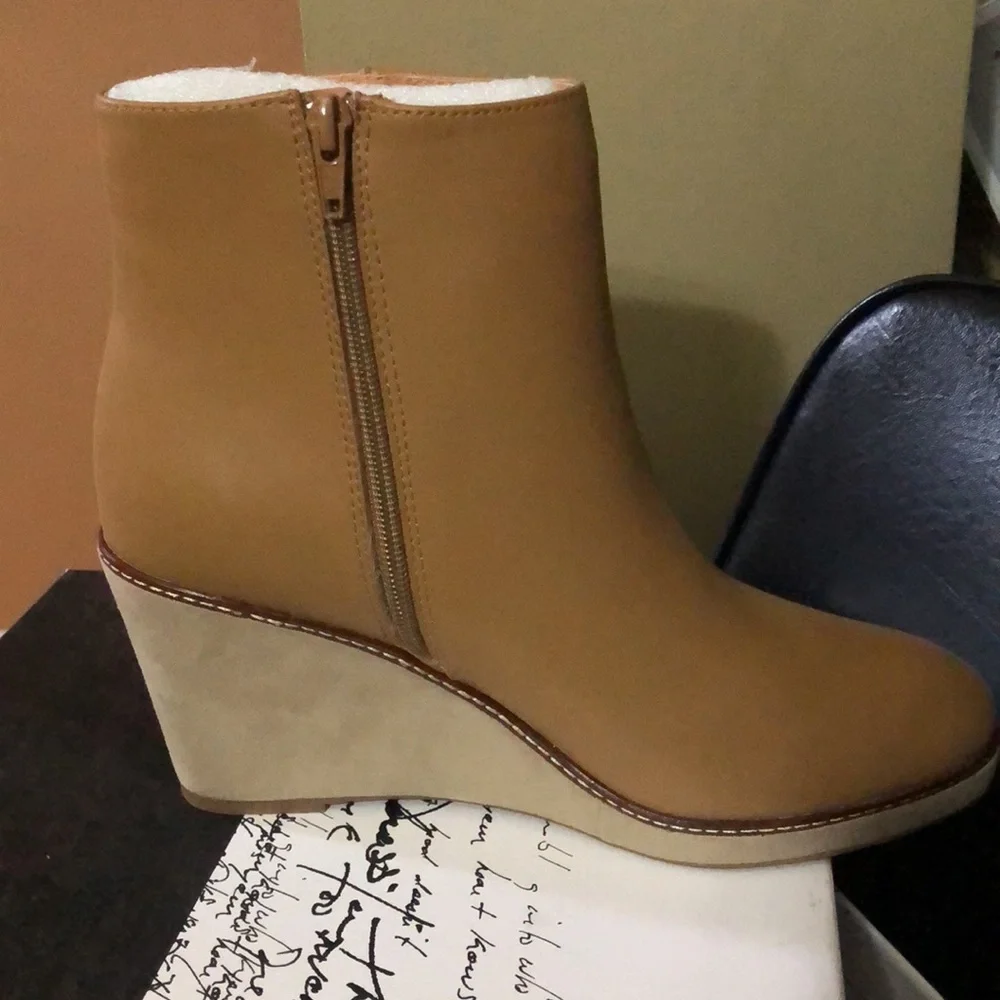 Kensie Hatley Wedge Bootie